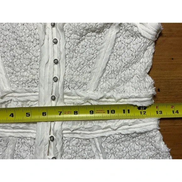 Free People Besties Top women Small Cream Lace Boho Back Button Cap Sleeve - Picture 10 of 14